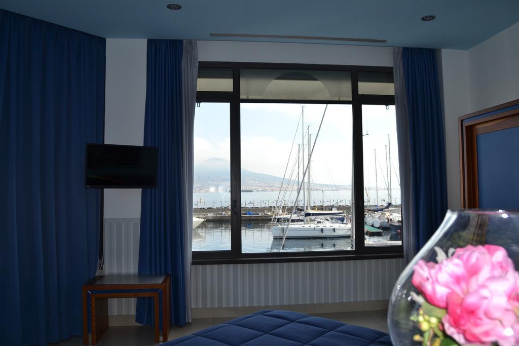 Hotel Transatlantico Napoli Camera foto