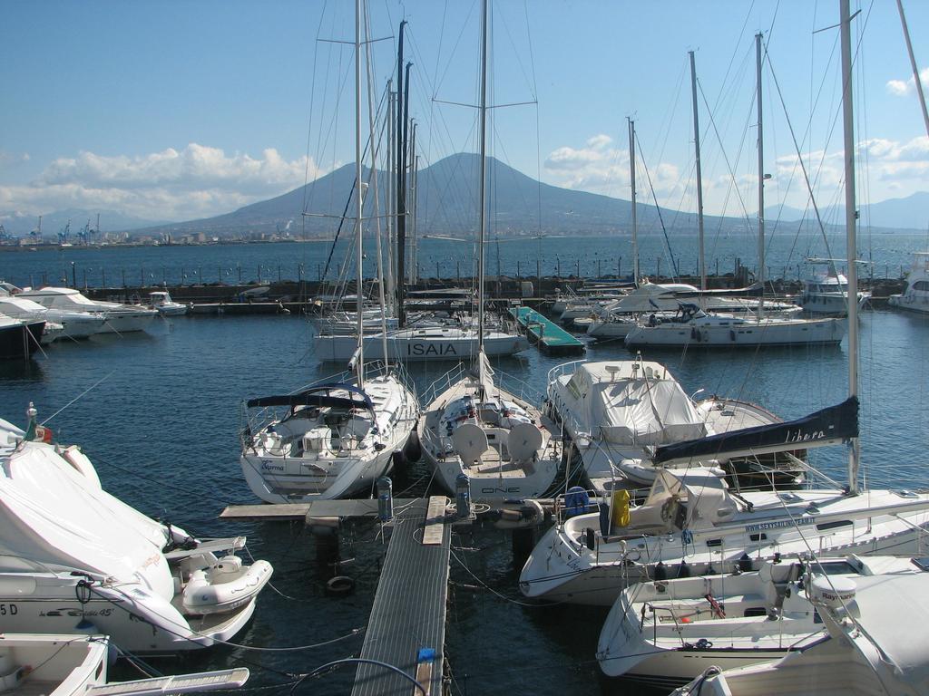 Hotel Transatlantico Napoli Esterno foto