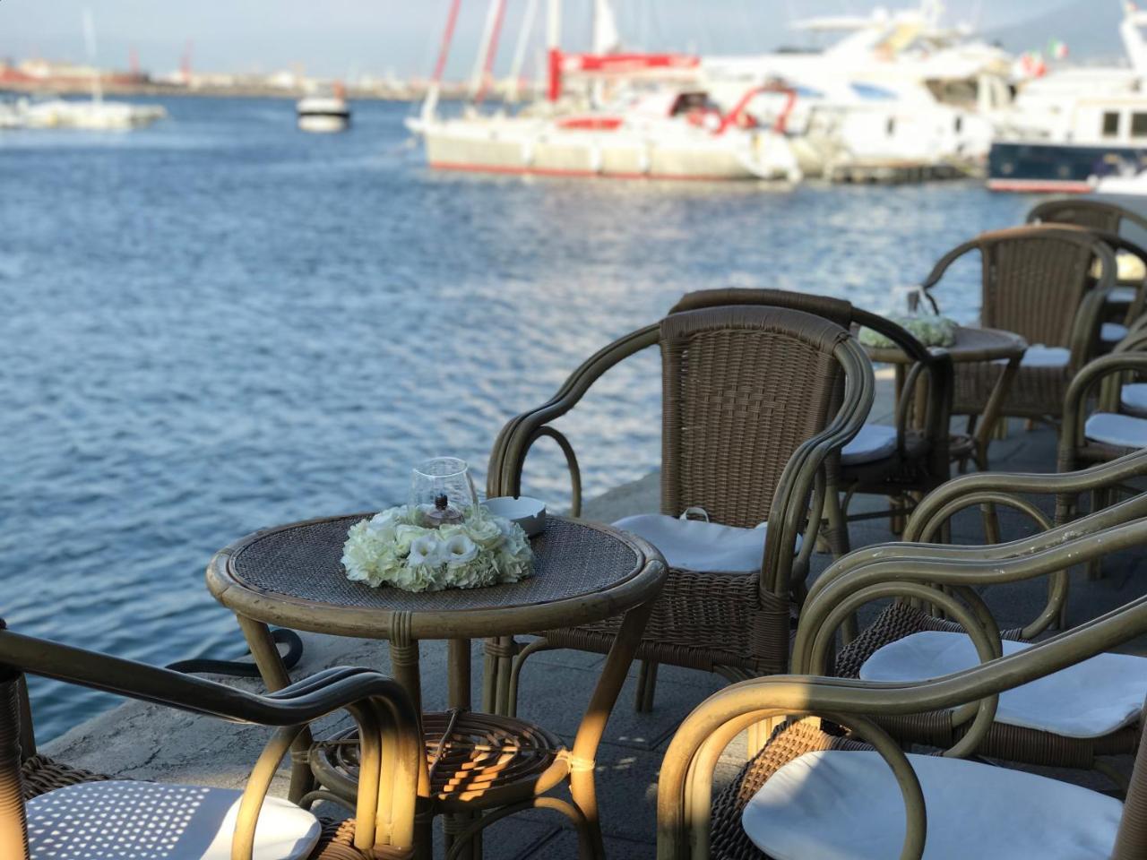 Hotel Transatlantico Napoli Esterno foto